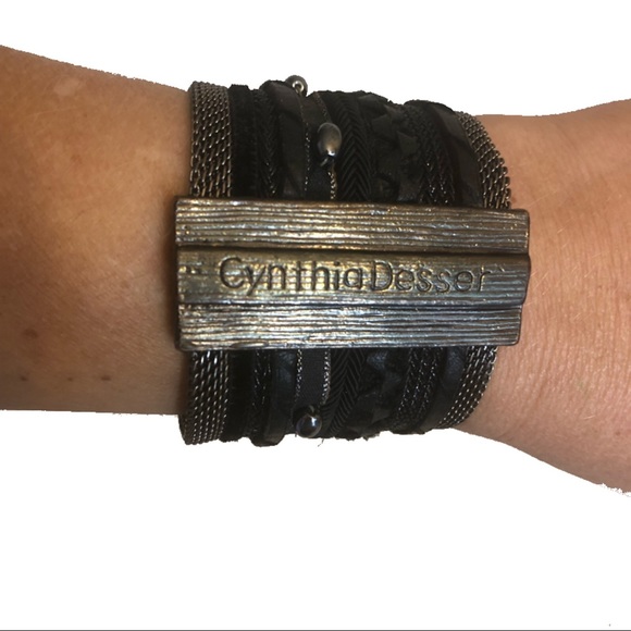 Cynthia Desser Jewelry - Cynthia Desser Wide Bracelet with magnetic closure